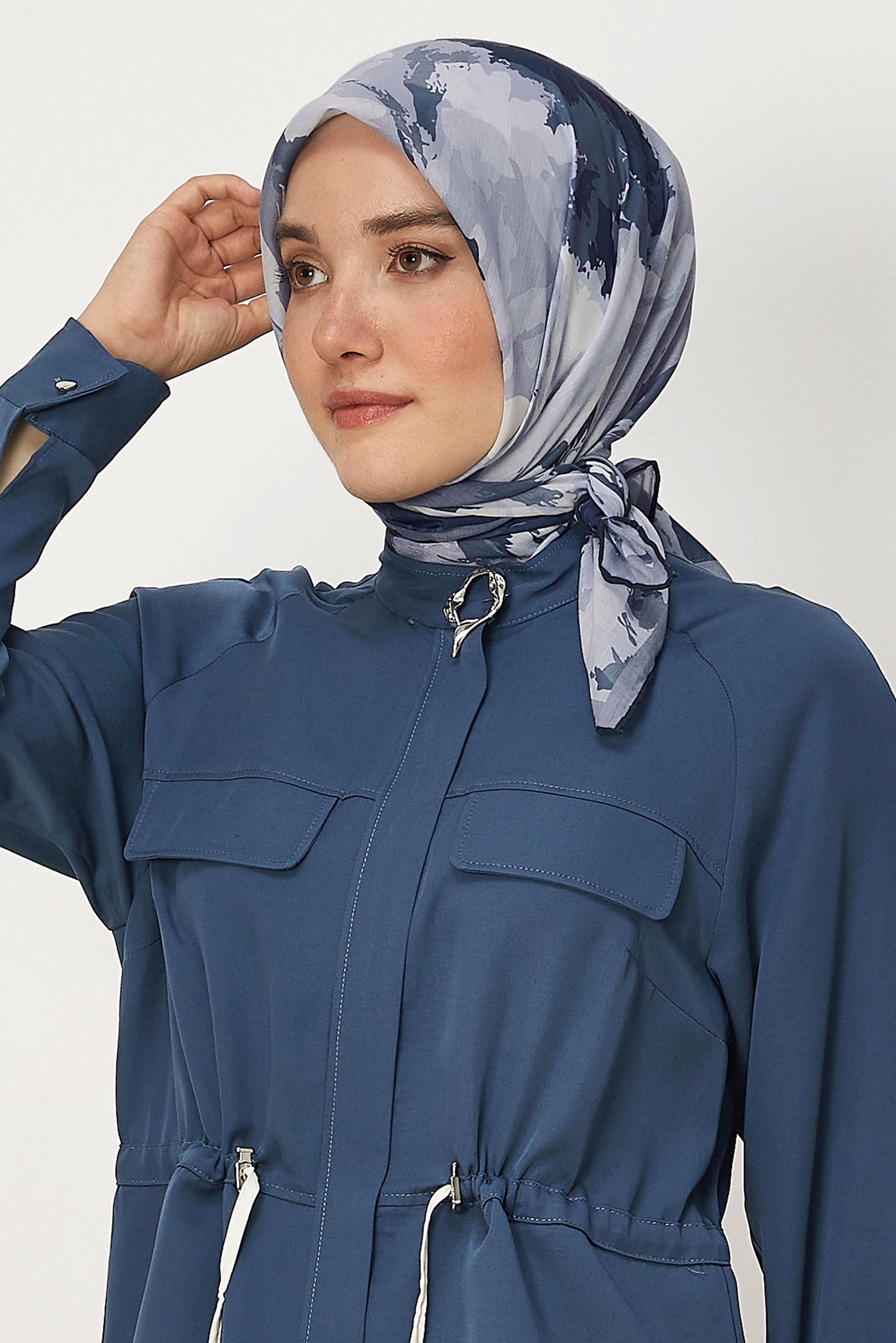 Tesettür giyim LACİVERT ALVİNA DESENLİ NATURAL EŞARP 8634