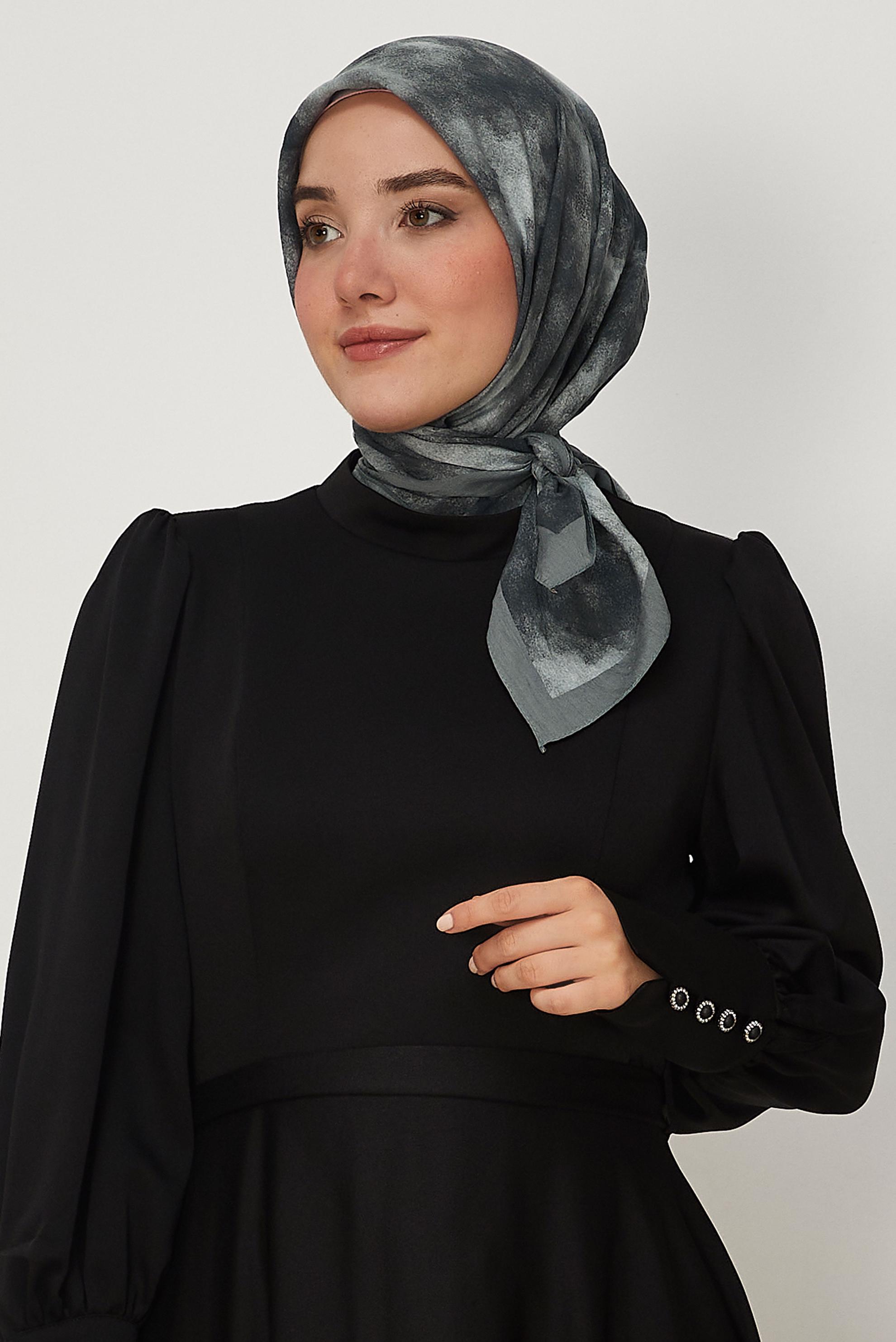 Tesettür giyim GRİ ALVİNA DESENLİ VİSKON EŞARP 8640