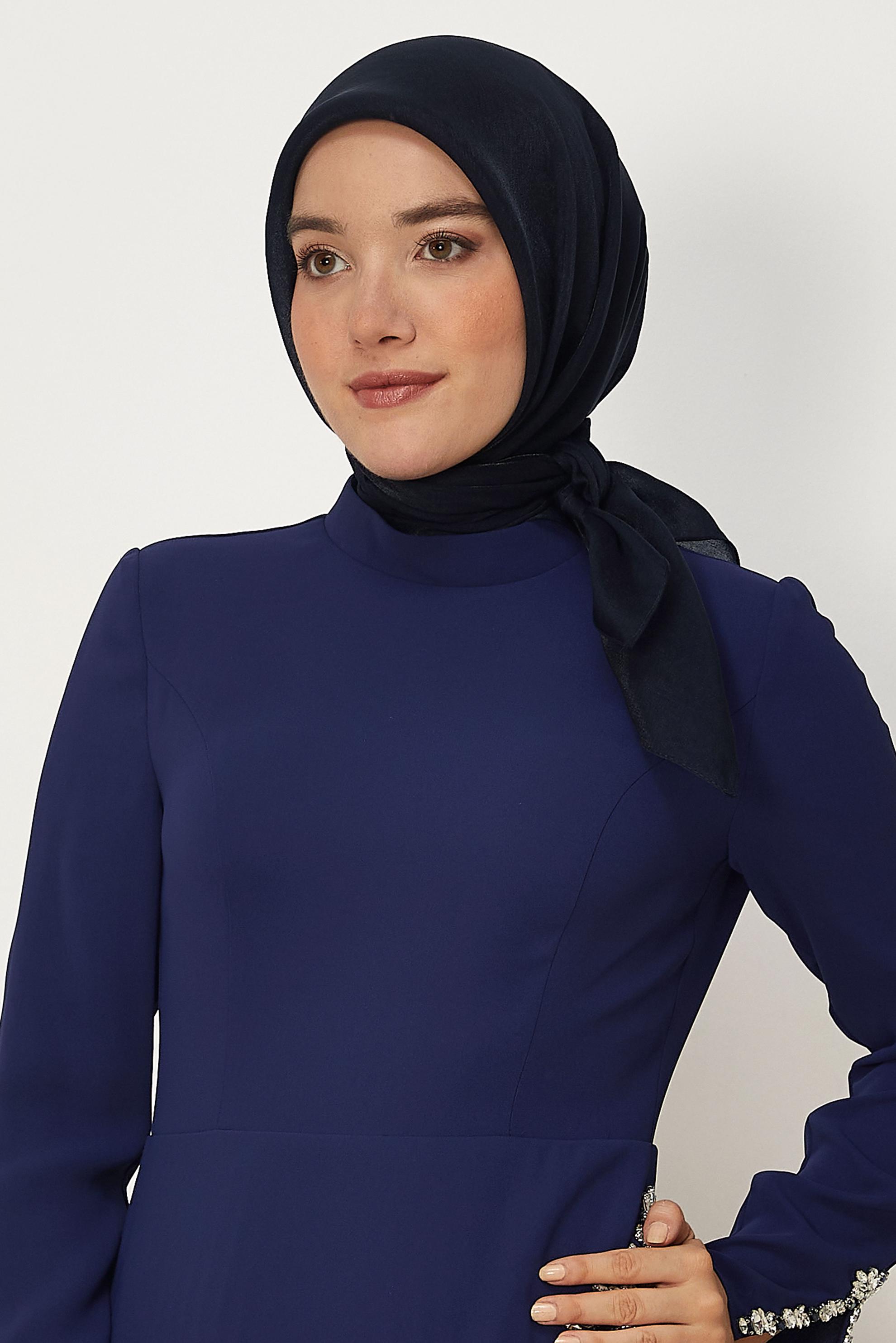 Hijab clothing NAVY BLUE ALVINA AMBER SCARF 8645