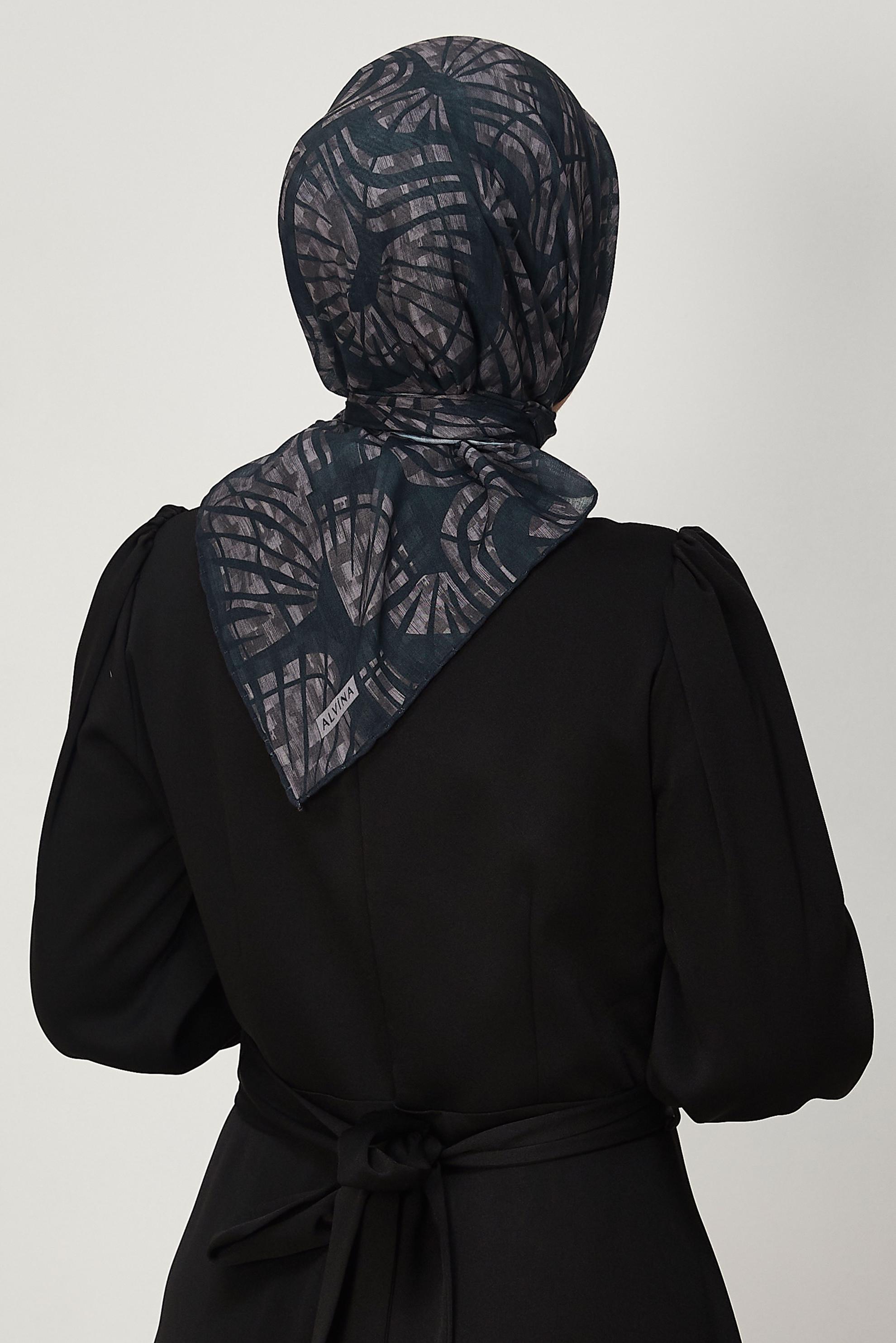 Tesettür giyim SİYAH ALVİNA DESENLİ SOFT EŞARP 8652