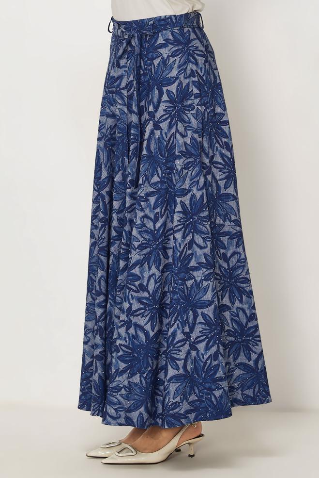 Hijab-Kleidung NAVY BLAU KLEID MIT GÜRTEL UND EDELSTEIN DETAILS 60751 - ALVİNA