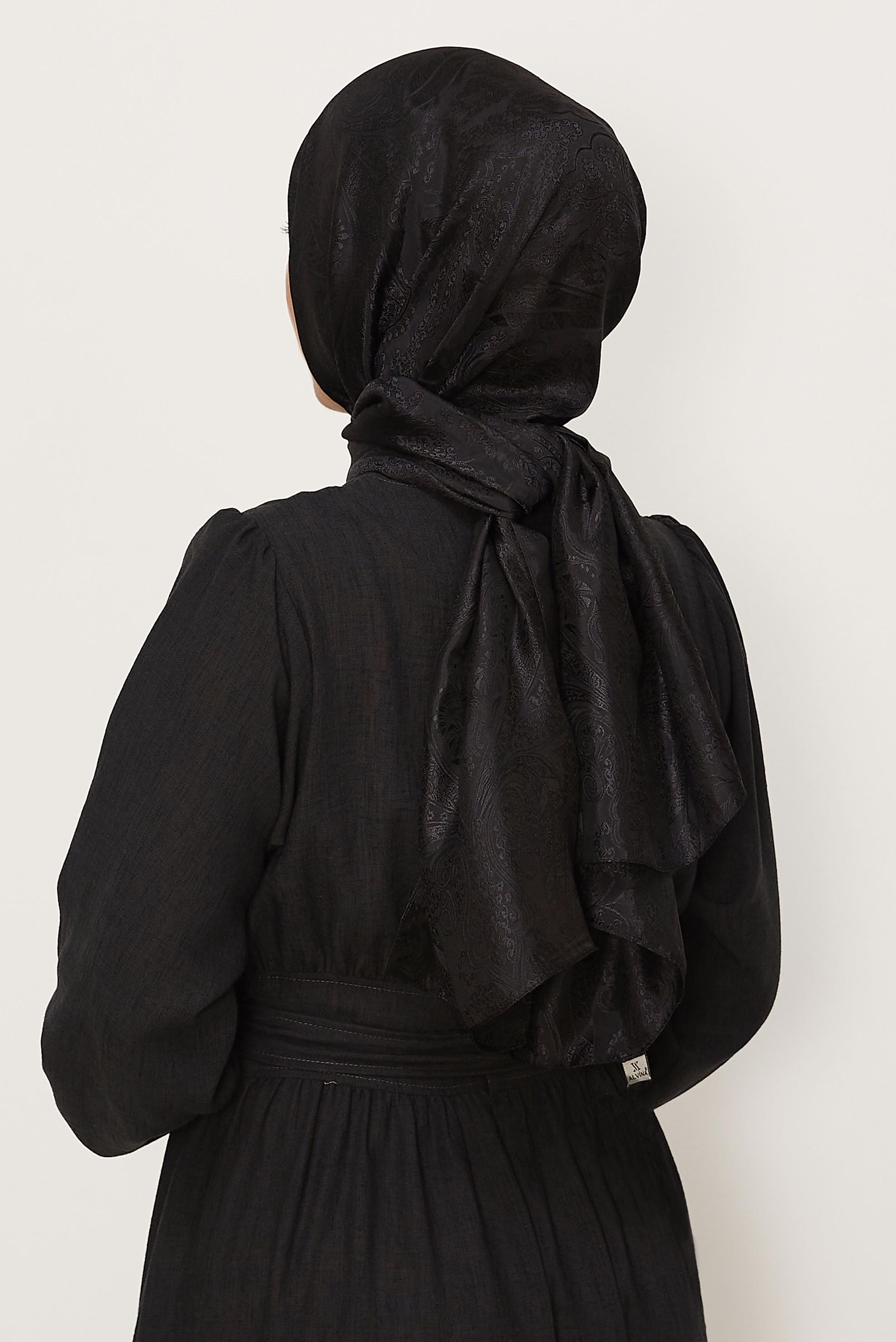 Vêtements hijab NOIR CHÂLE SOYEUX ALVINA 8624