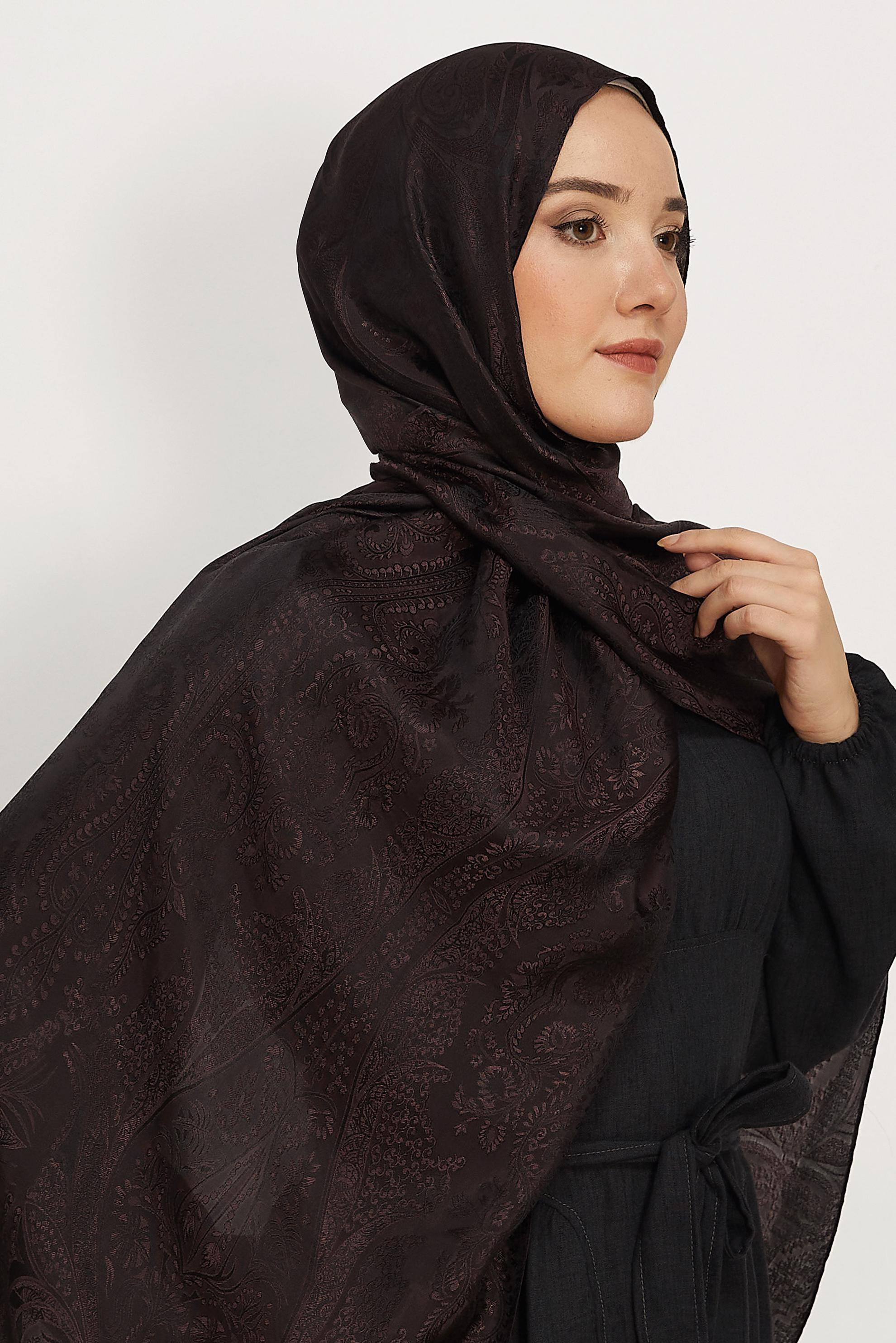 Vêtements hijab BRUN CHÂLE SOYEUX ALVINA 8624