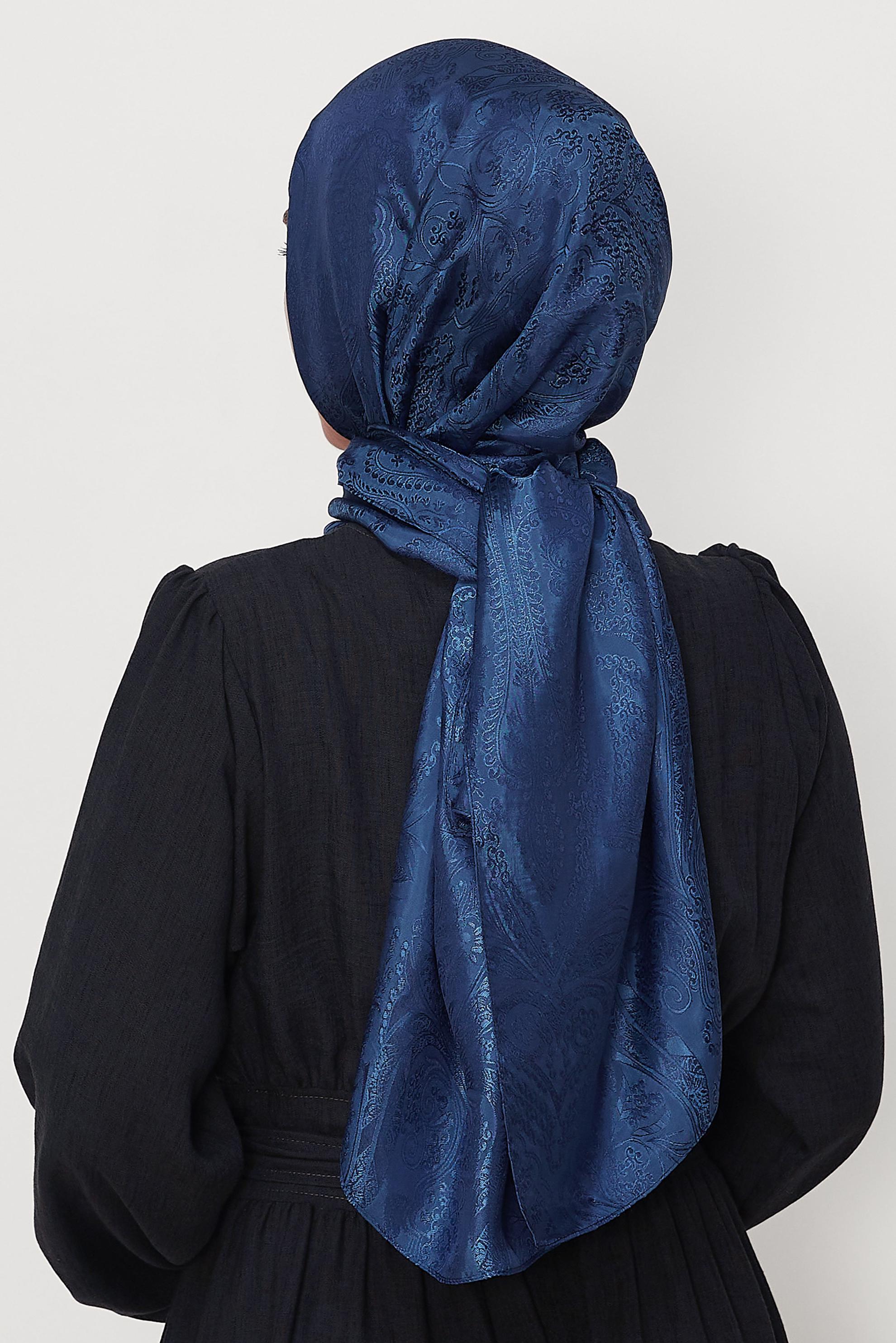 Vêtements hijab BLEU MARINE CHÂLE SOYEUX ALVINA 8624