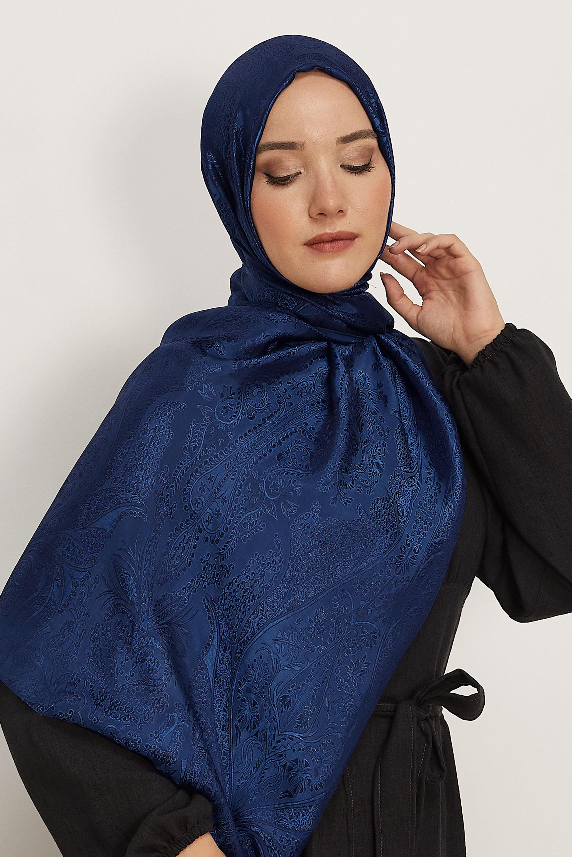 Vêtements hijab BEIGE CHÂLE SOYEUX ALVINA 8624