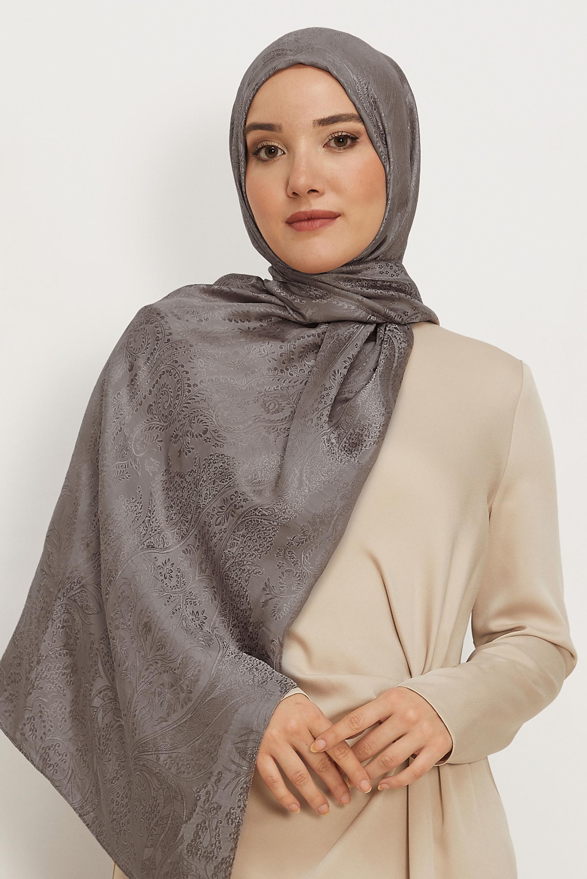 Vêtements hijab VISON CHÂLE SOYEUX ALVINA 8624