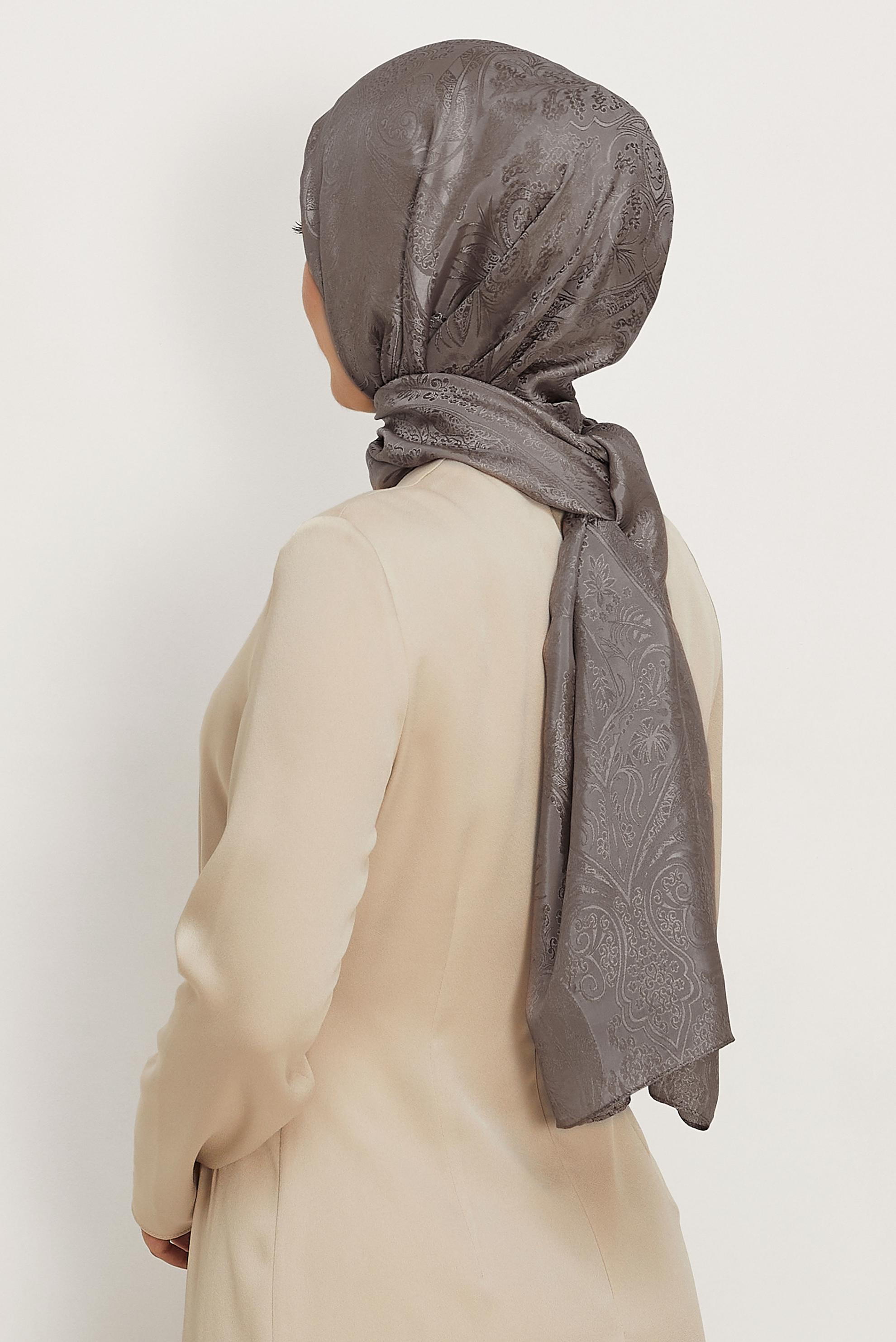 Vêtements hijab VISON CHÂLE SOYEUX ALVINA 8624