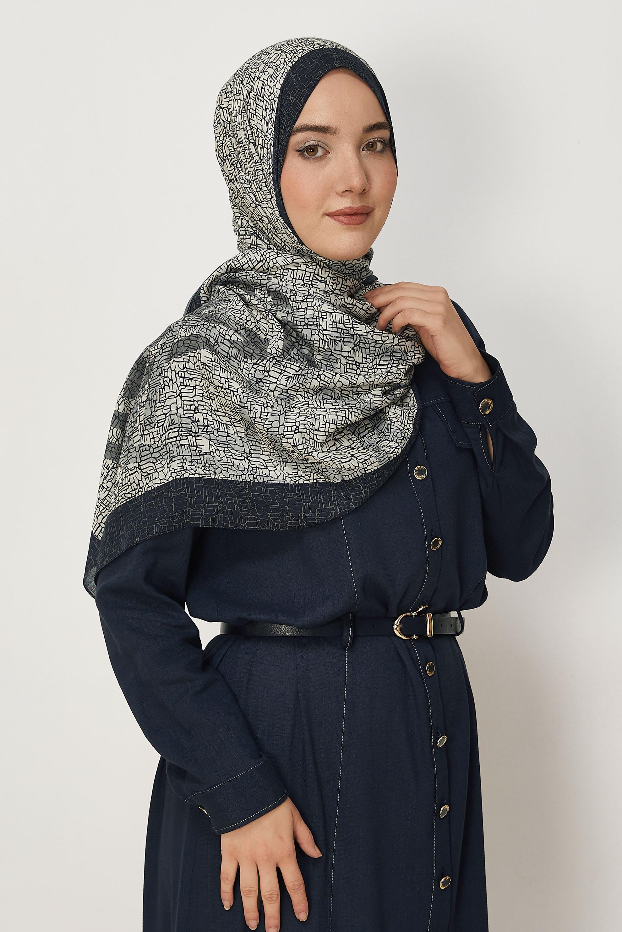 Vêtements hijab BLEU MARINE CHÂLE ALVINA EN VISCOSE À MOTIFS 8628