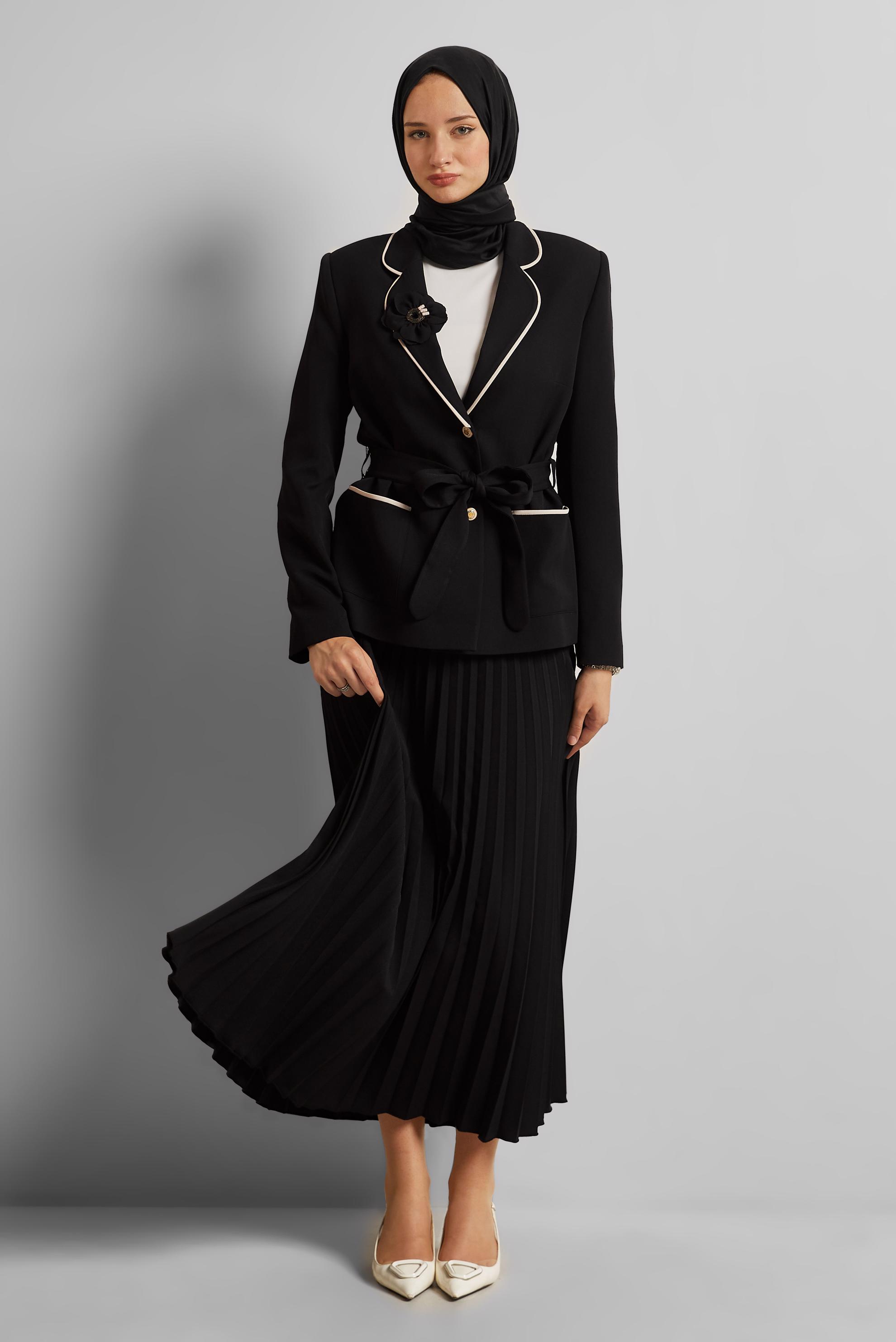 Hijab-Kleidung SCHWARZ ANZUG MIT GÜRTELROCK 30531