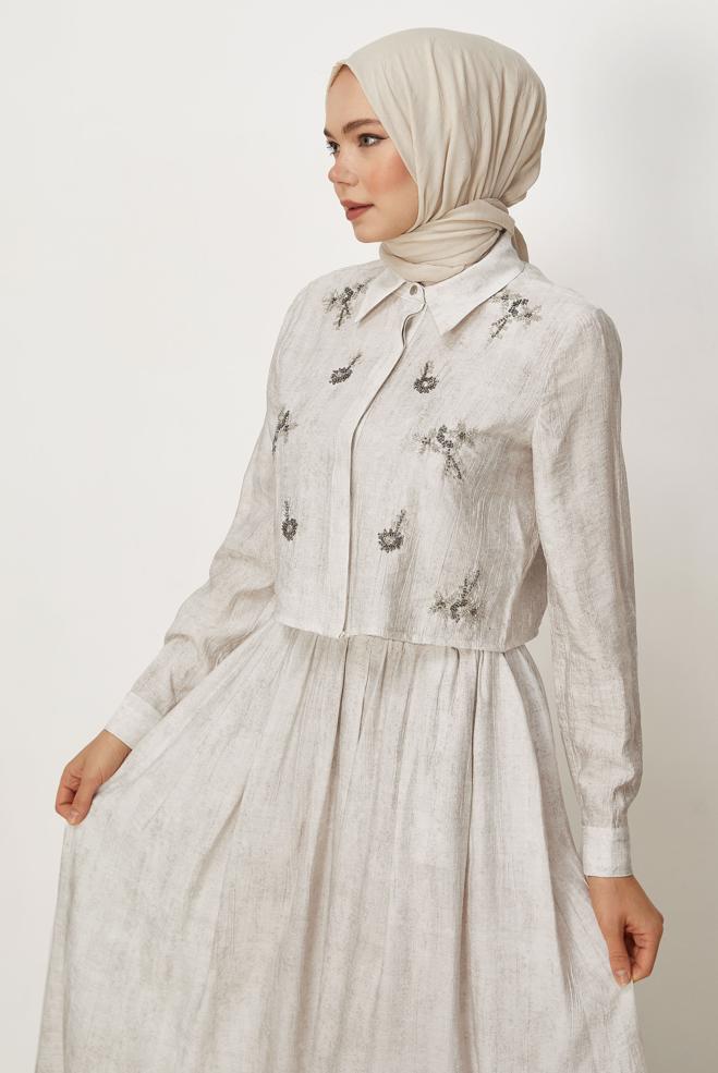 Hijab-Kleidung ECRU ANZUG MIT PERLEN BESTICKTEM ROCK 45745 - ALVİNA