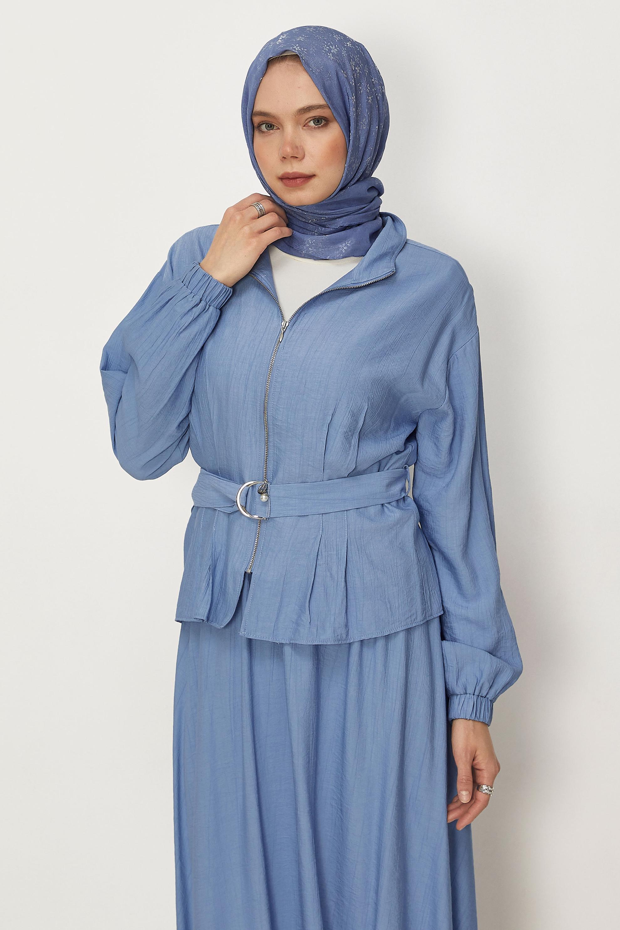 Hijab-Kleidung BLAU ANZUG MIT GÜRTELROCK 46463