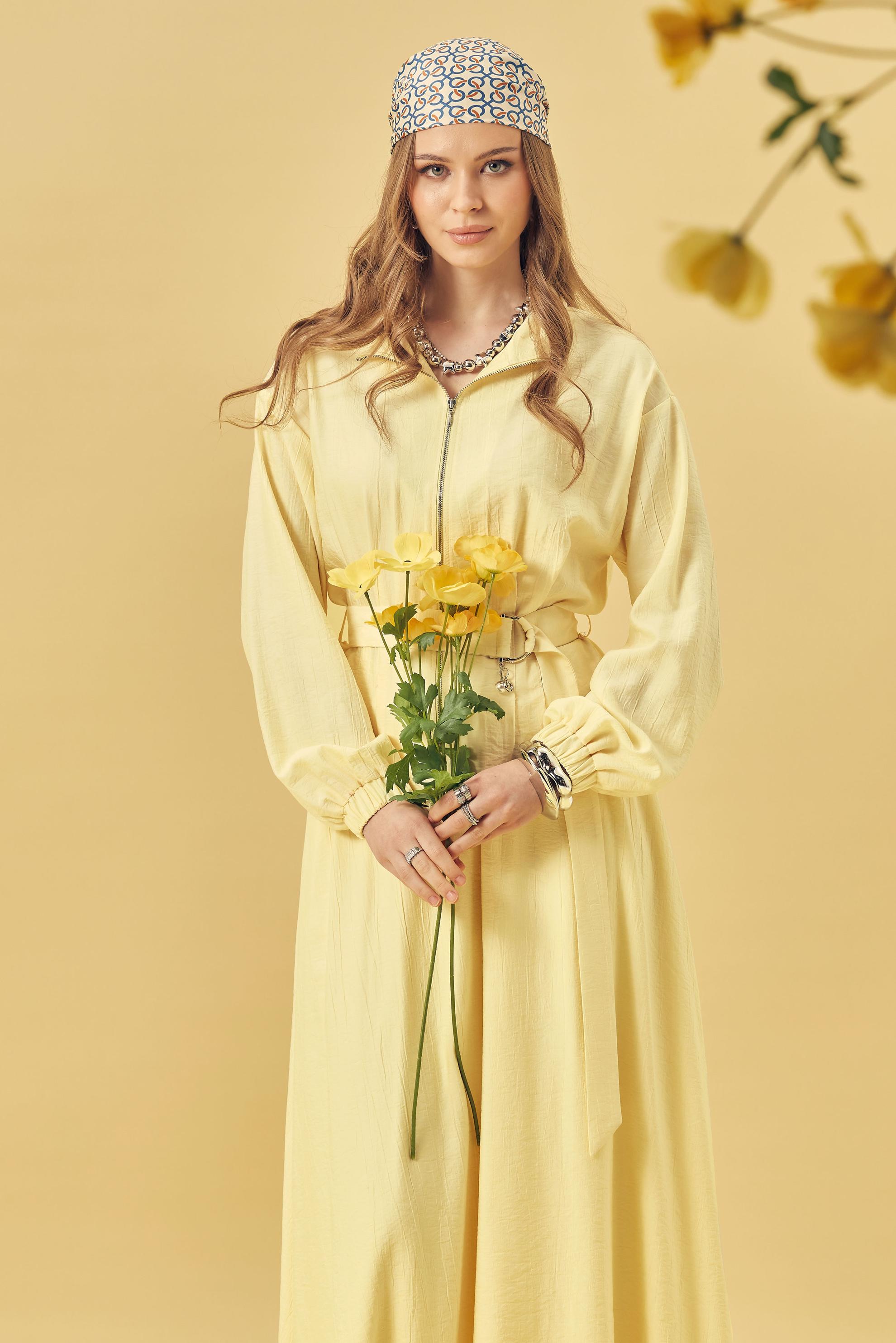 Hijab-Kleidung GELB ANZUG MIT GÜRTELROCK 46463