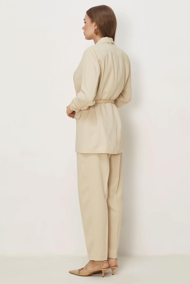 Hijab-Kleidung BEIGE HOSENANZUG MIT GÜRTEL 30550 - ALVİNA