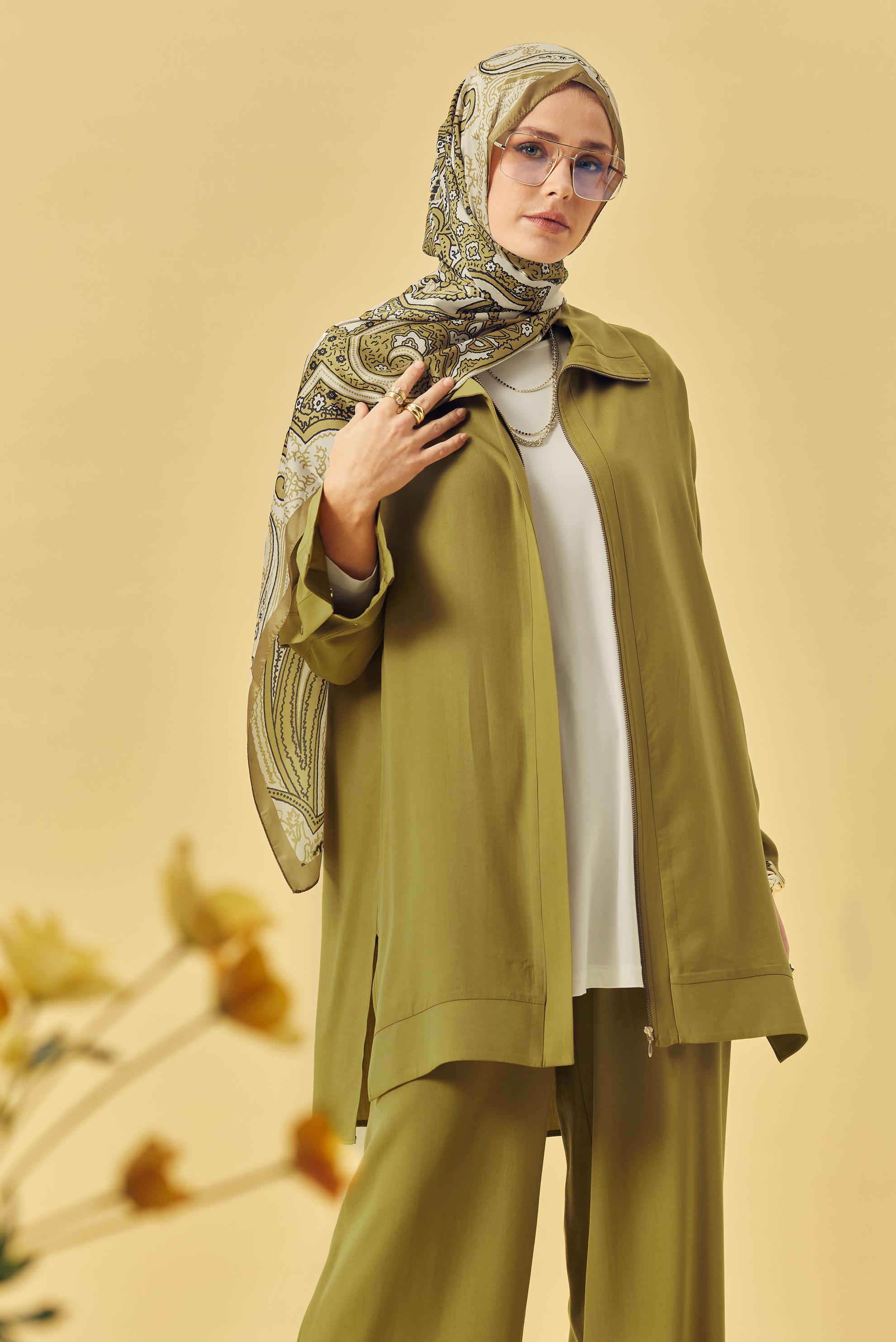 Hijab-Kleidung GRÜN HOSENANZUG MIT DRUCKKNÖPFEN 45653