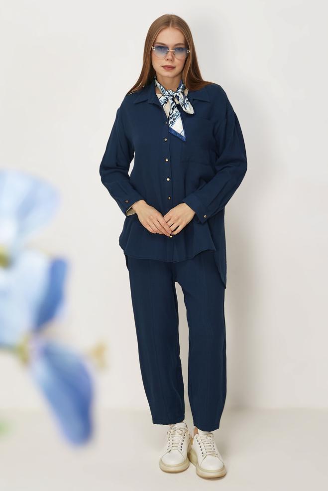 Hijab-Kleidung NAVY BLAU HOSENANZUG AUS MUSSELIN 45776 - ALVİNA