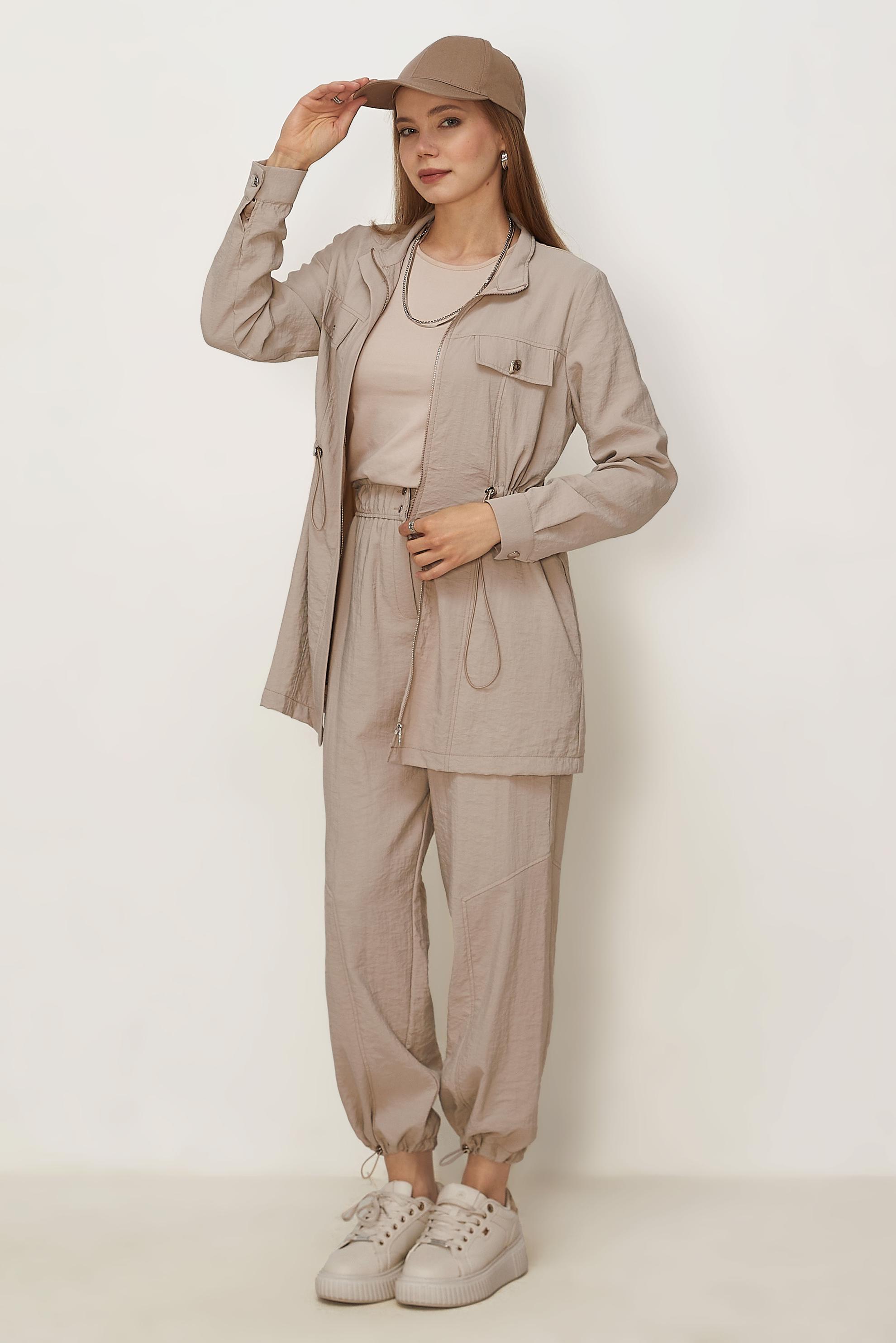 Hijab-Kleidung BEIGE HOSENANZUG AUS FALLSCHIRMSTOFF 46317