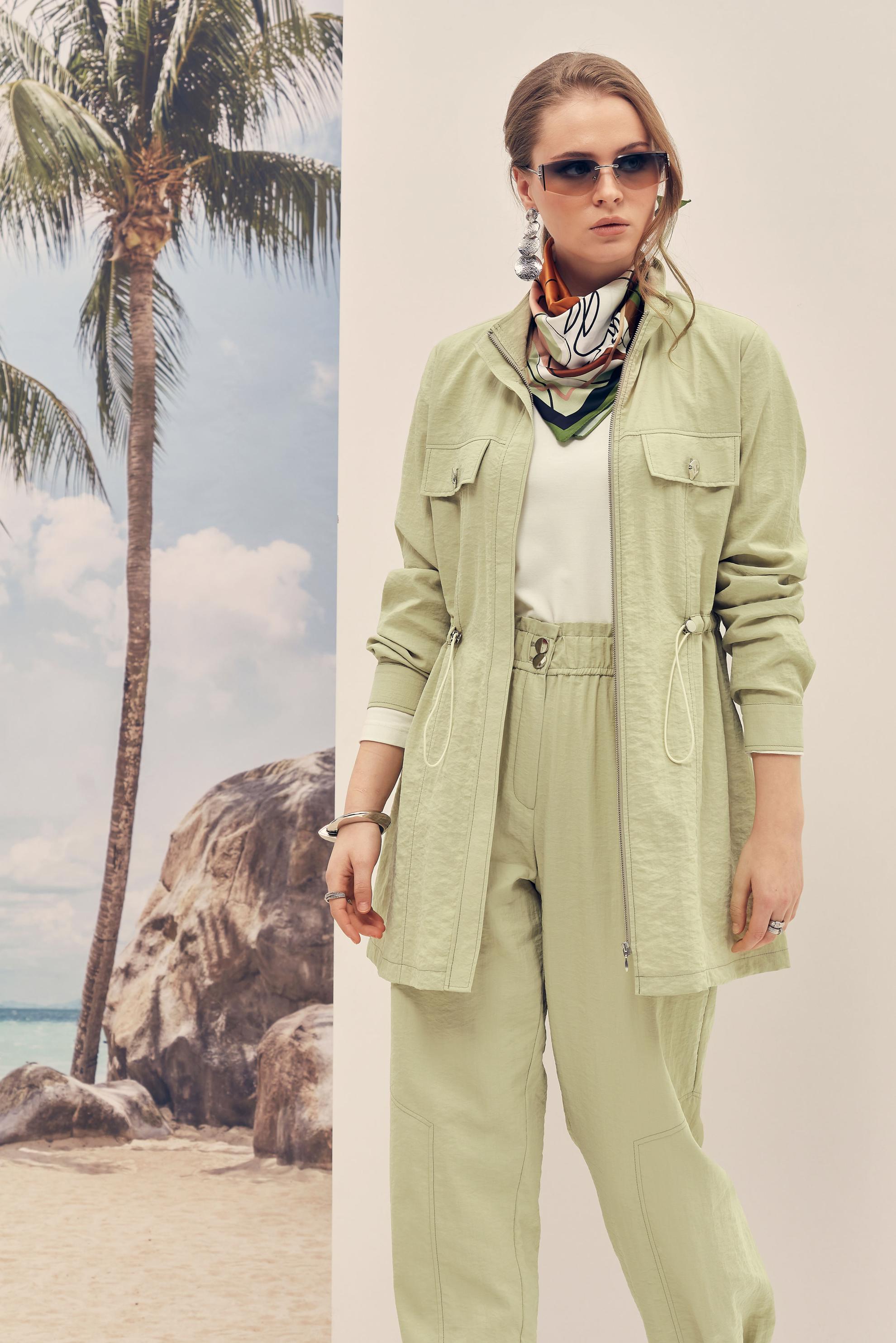 Hijab-Kleidung SAND HOSENANZUG AUS FALLSCHIRMSTOFF 46317