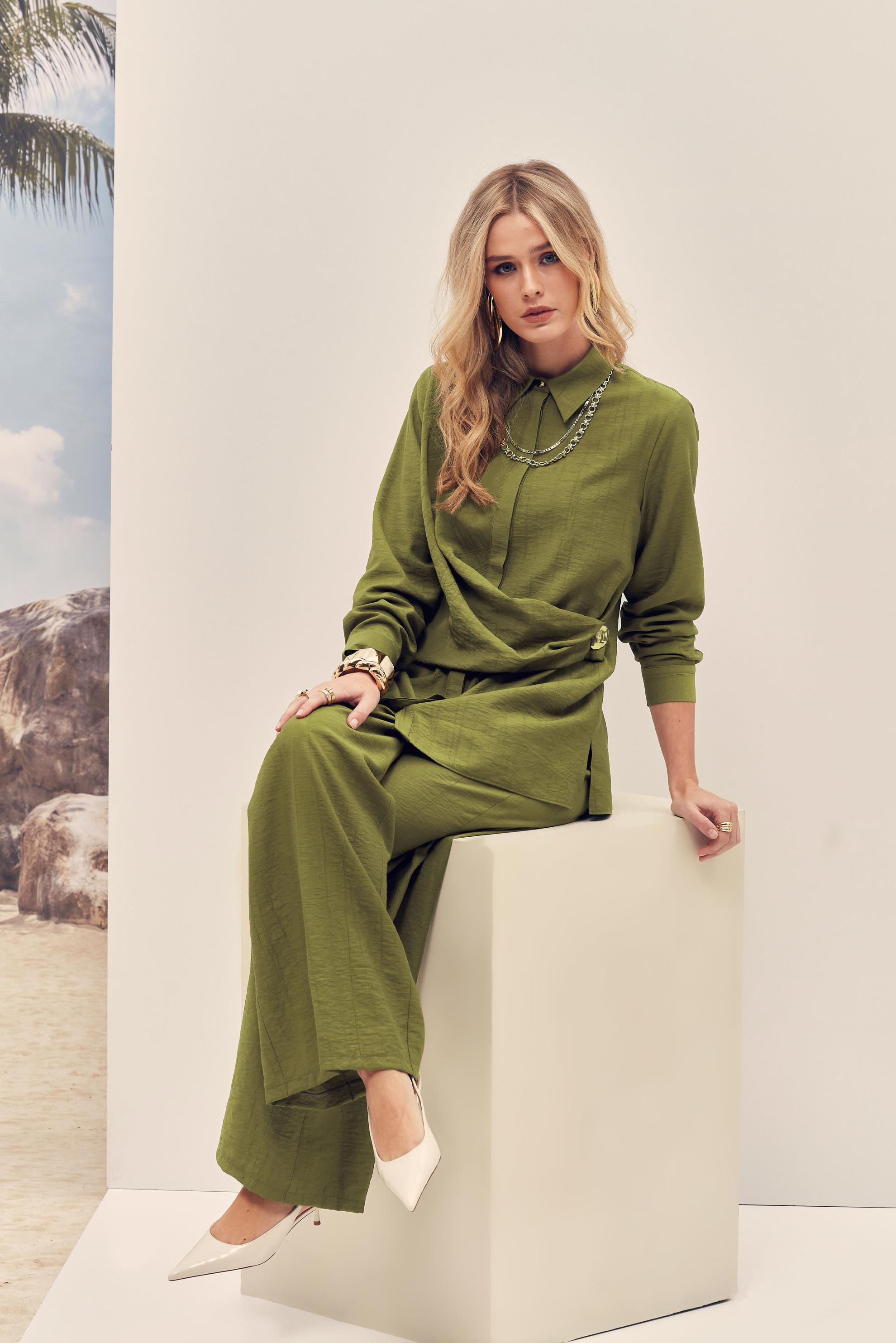 Hijab-Kleidung GRÜN HOSENANZUG MIT HEMDKRAGEN 46326