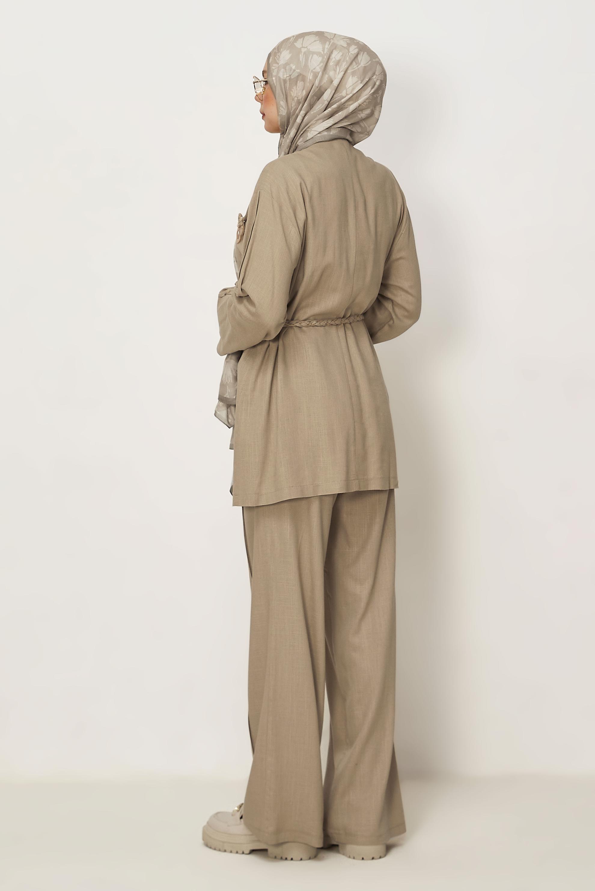 Hijab-Kleidung BRAUN LEINENHOSEN-SET MIT GÜRTEL 46394