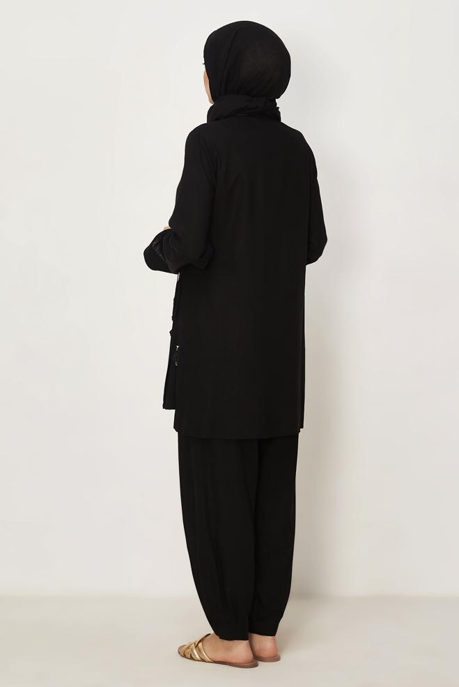 Hijab clothing BLACK ASYMMETRICAL CUT LINEN PANTSUIT 46437 - ALVİNA