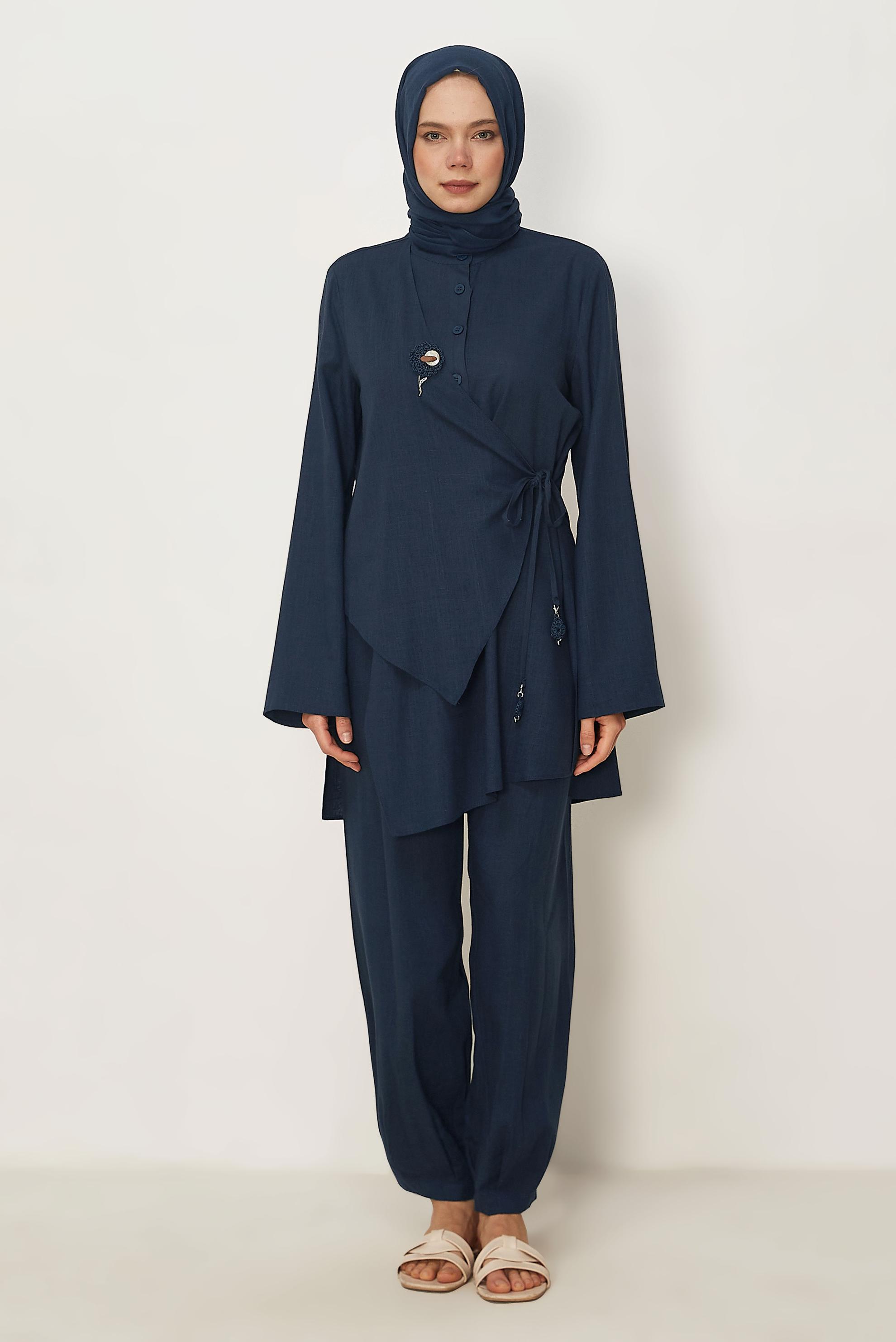 Hijab clothing NAVY BLUE ASYMMETRICAL CUT LINEN PANTSUIT 46437