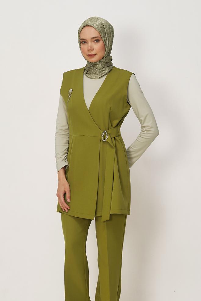 Vêtements hijab VERT ENSEMBLE PANTALON CEINTURÉ AVEC GILET 46443 - ALVİNA