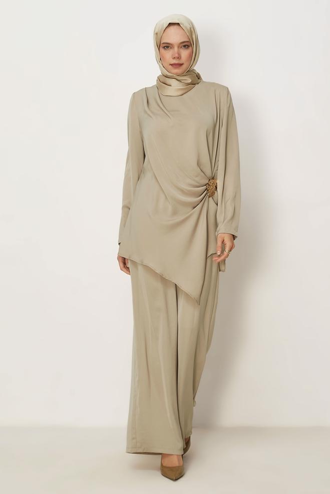 Hijab clothing SAND SATIN PANTSUIT 46487 - ALVİNA
