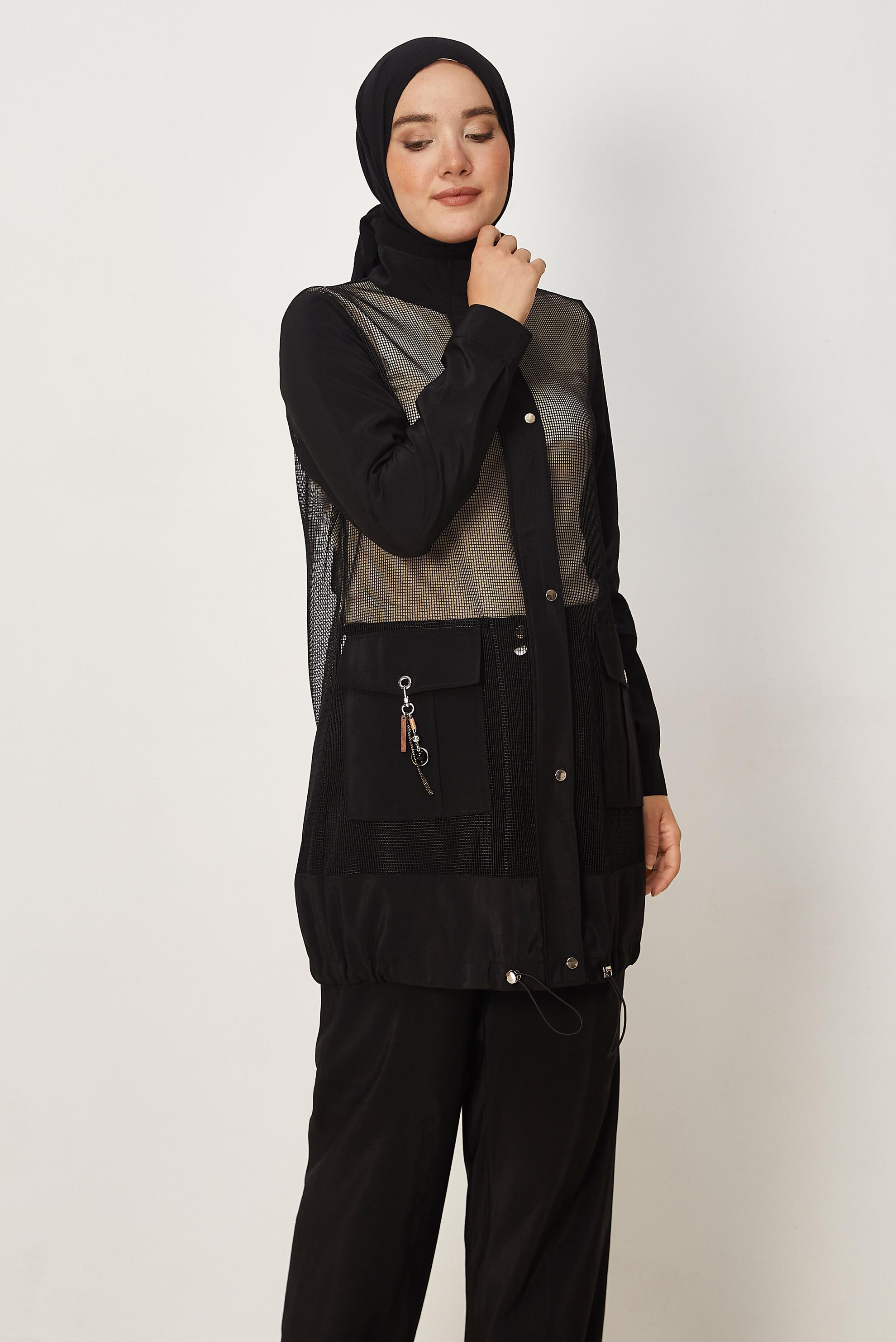 Tesettür giyim SİYAH FİLELİ PARAŞÜT KUMAŞ PANTOLONLU TAKIM 46502