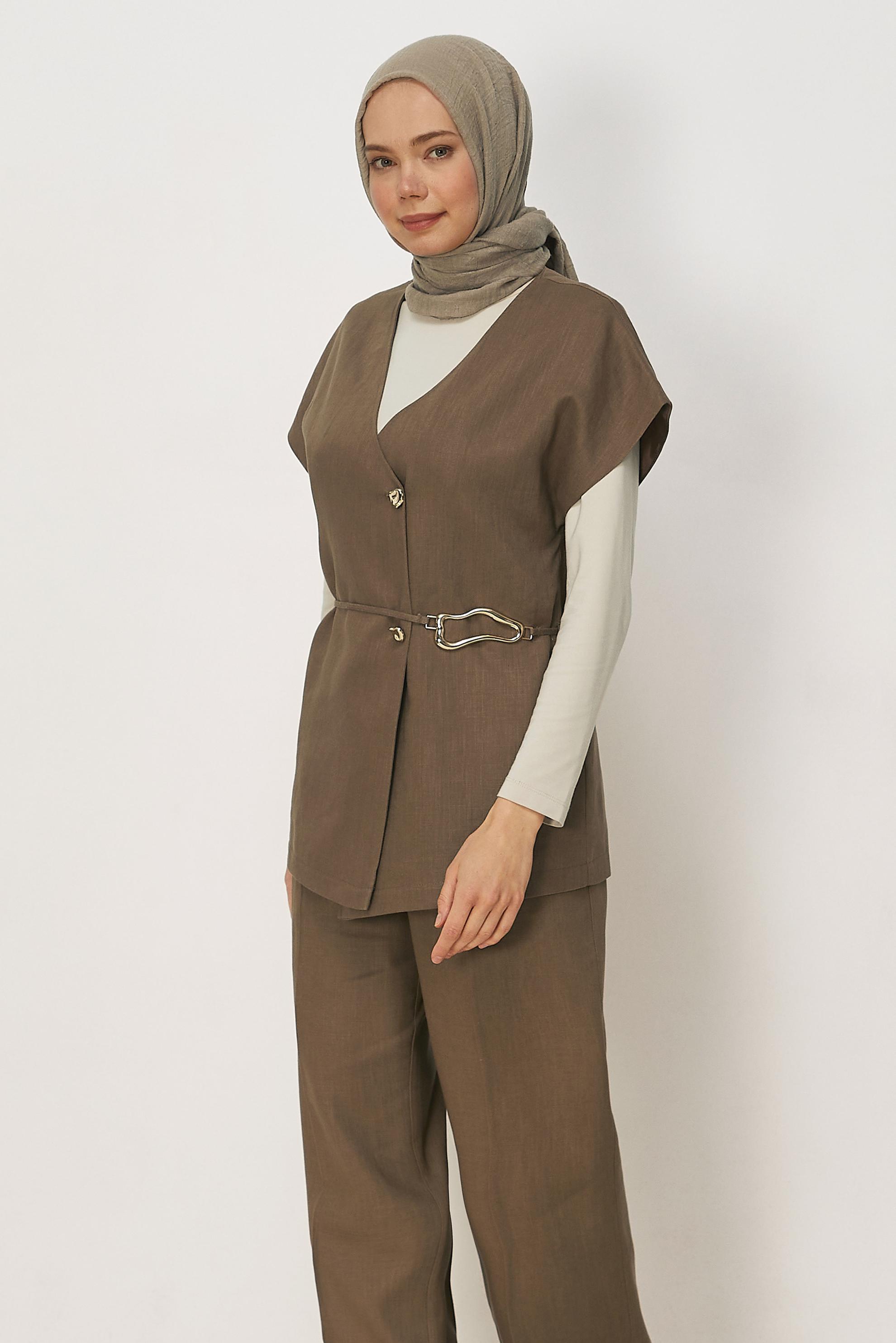 Tesettür giyim KAHVE KEMERLİ KETEN TAKIM 46528