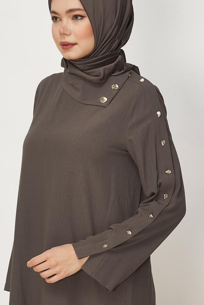 Hijab-Kleidung BRAUN TUNIKA MIT KNOPFDETAIL 46376 - ALVİNA