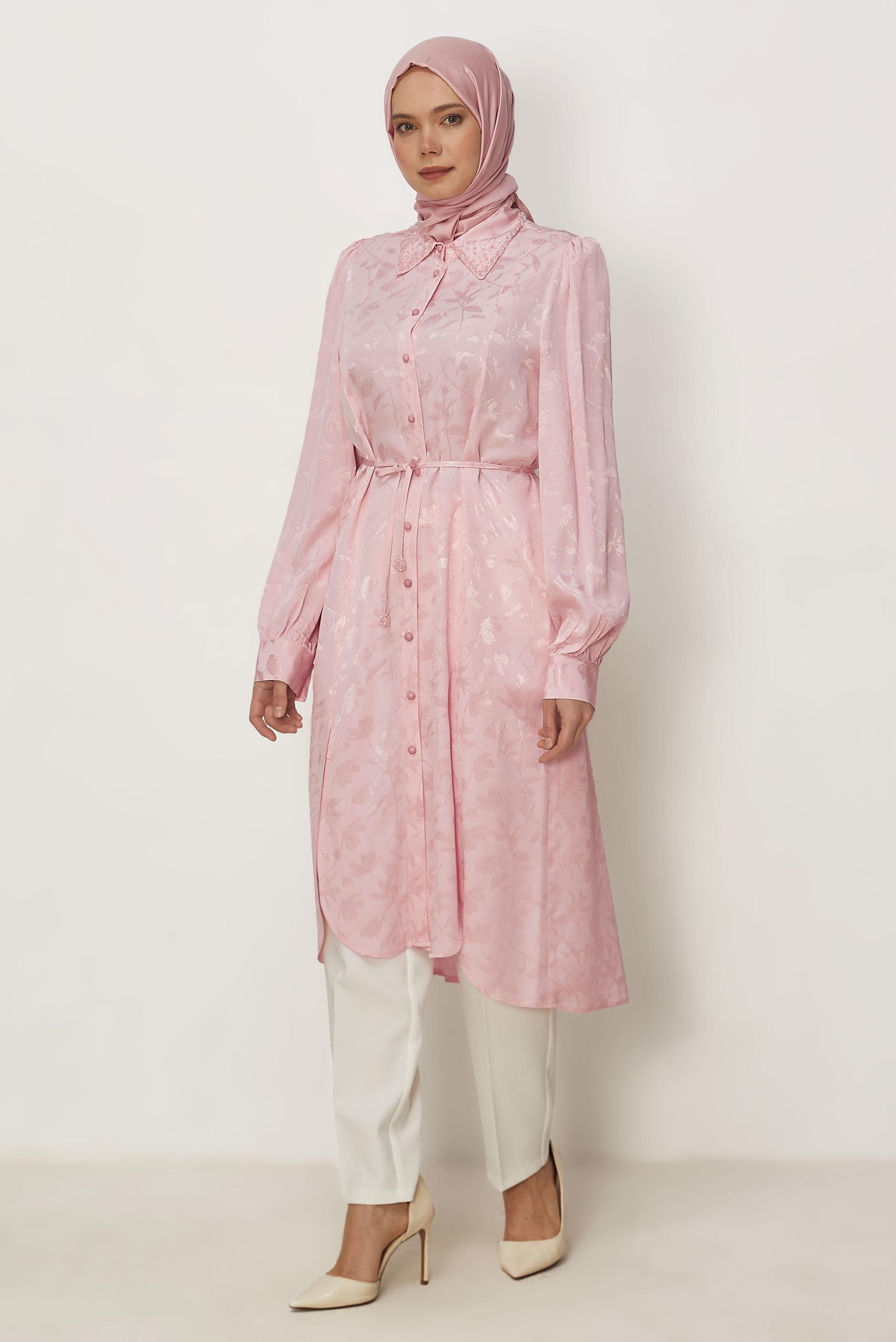 Hijab-Kleidung ROSA JACQUARD-TUNIKA MIT GÜRTEL 46508