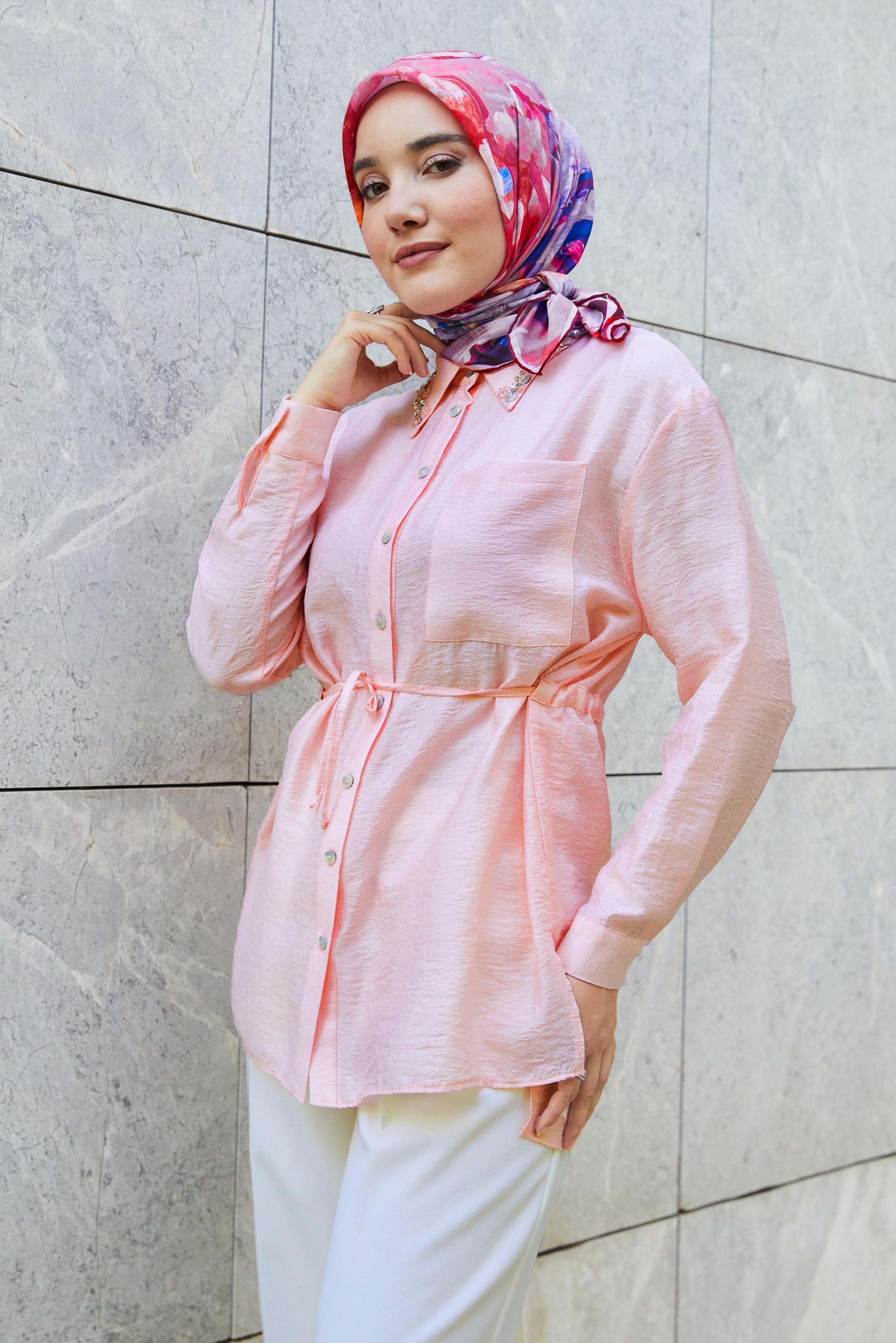 Tesettür giyim PEMBE BELDEN BAĞCIKLI JAKAR TUNİK 46563