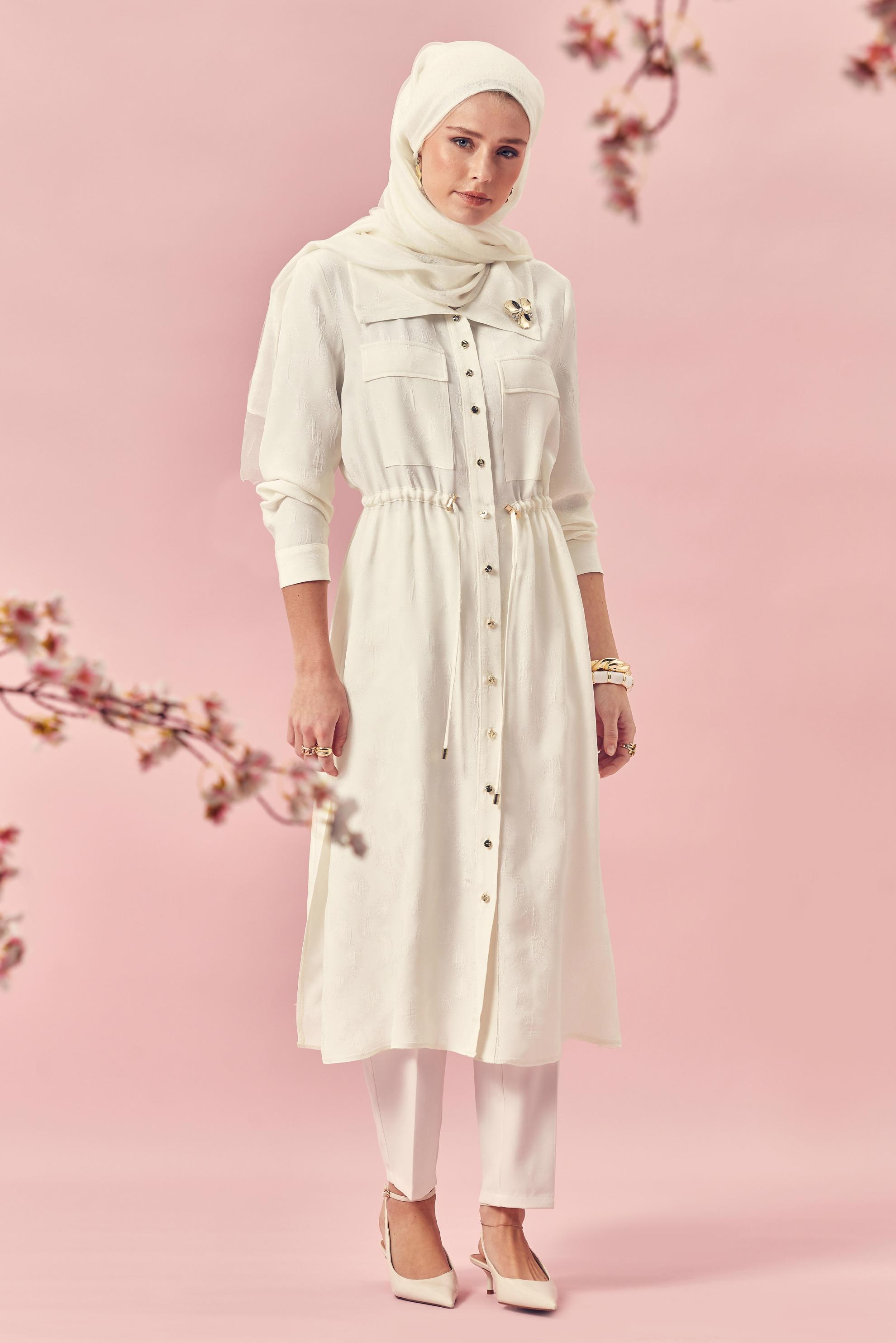 Hijab-Kleidung WEISS GEBUNDENE SATIN-JACQUARD-TUNIKA 46592