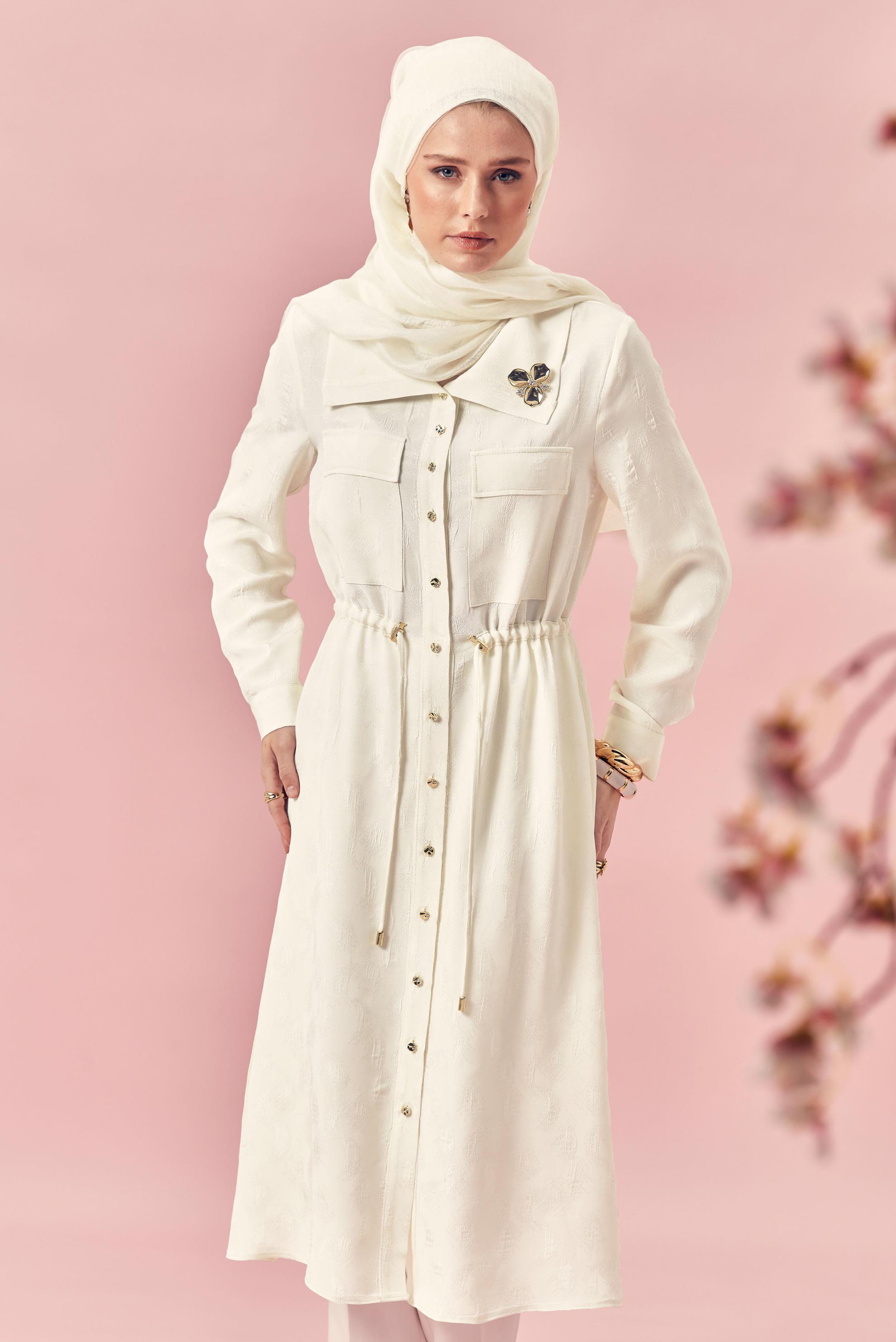 Hijab-Kleidung WEISS GEBUNDENE SATIN-JACQUARD-TUNIKA 46592