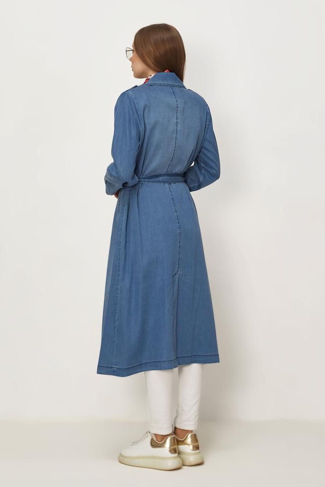 Hijab-Kleidung BLAU DENIM-TRENCHCOAT MIT GÜRTEL 10968 - ALVİNA