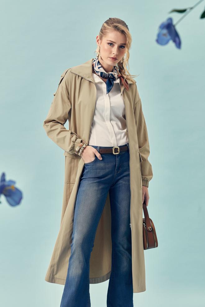 Hijab-Kleidung SAND GESMOKTER TAILLEN-TRENCHCOAT 11001 - ALVİNA