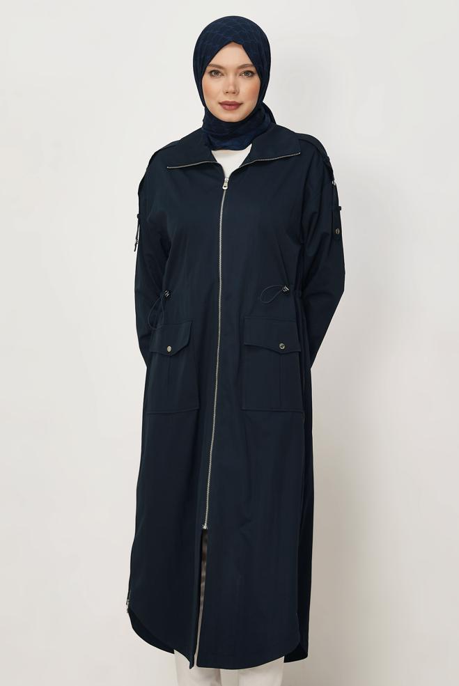 Hijab-Kleidung NAVY BLAU GESMOKTER TAILLEN-TRENCHCOAT 11001 - ALVİNA