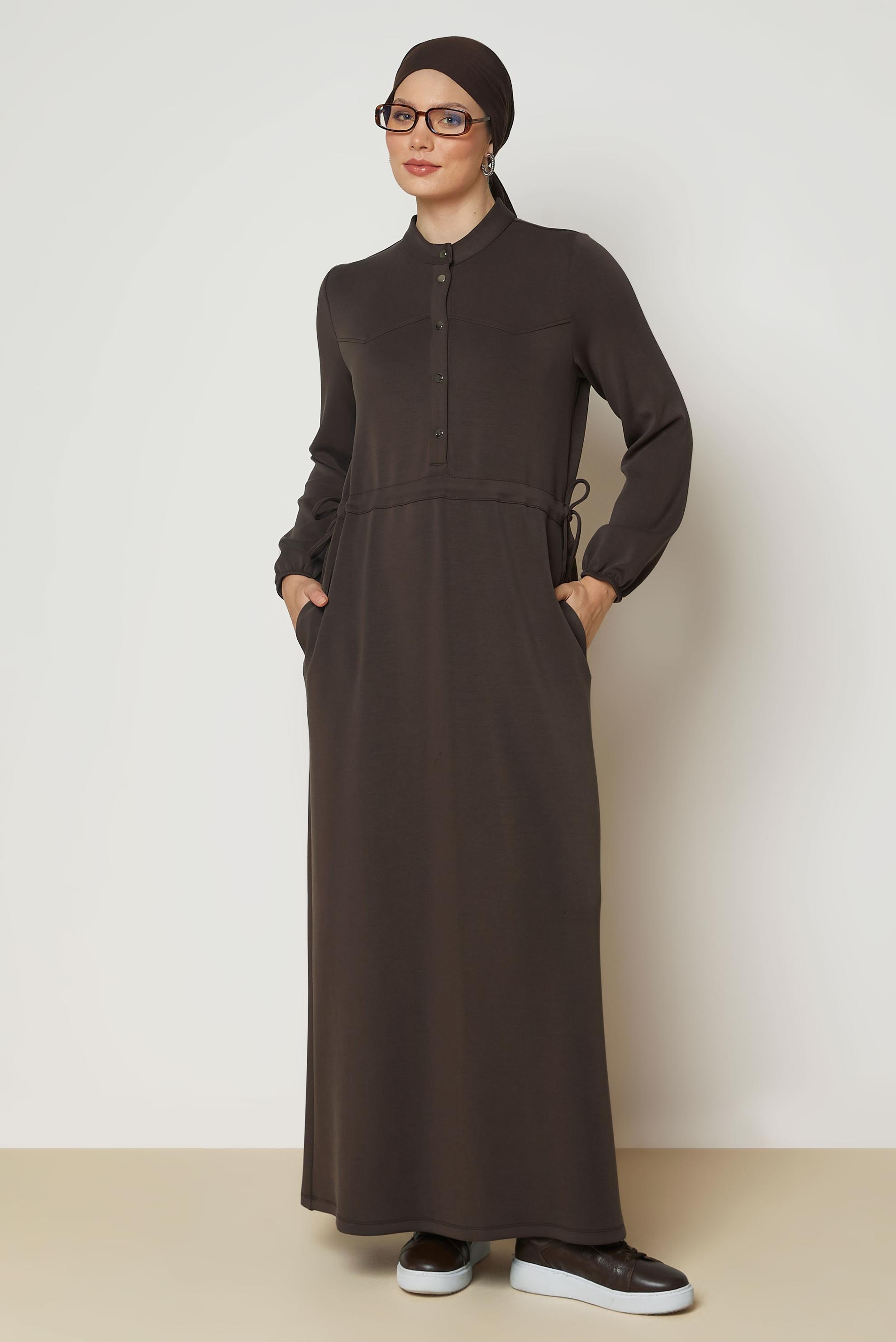 Vêtements hijab BRUN ROBE DE SURVÊTEMENT TAILLE SMOCKÉE 47034