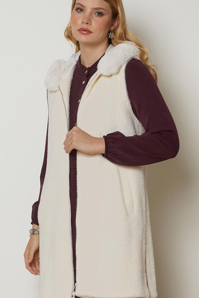 Hijab clothing WHITE HOODED FAUX-FUR DETAIL VEST 47017 - ALVİNA